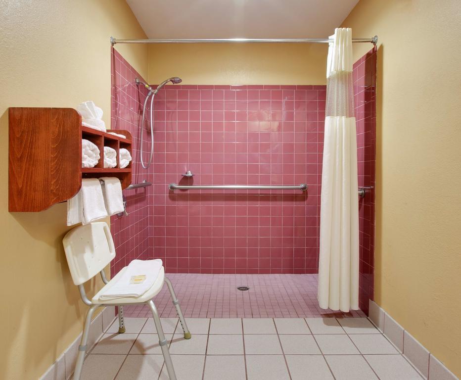 Hotel Blue Fairfield Tx Esterno foto